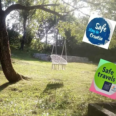 Robinzonski Smjestaj 